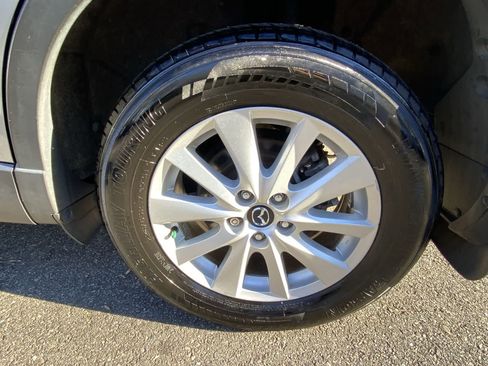 Used 2013 MAZDA CX-5 Touring w/ Touring Tech Pkg image 18