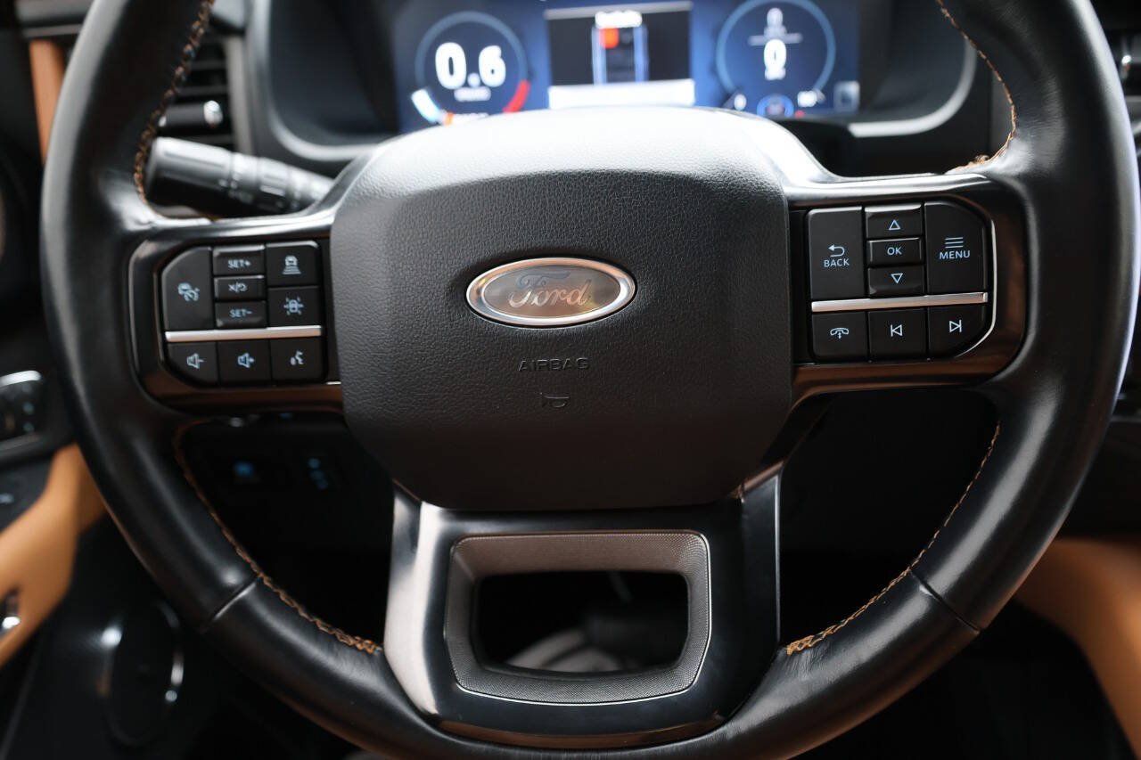 Used 2023 Ford Expedition Platinum AWD/4WD image 19