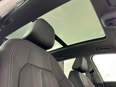 Used 2025 Audi Q6 e-tron Premium w/ Convenience Package image 16