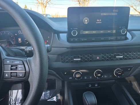 Certified 2023 Honda Accord EX image 14