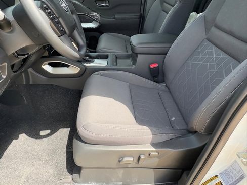 New 2025 Nissan Frontier SV image 14