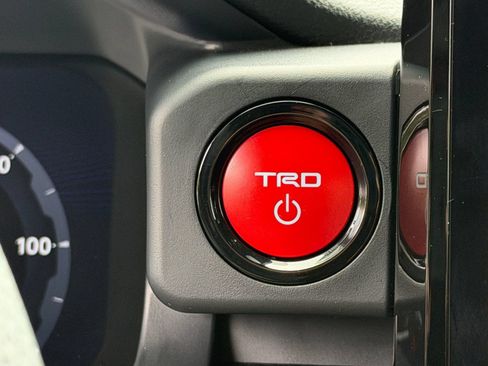 Used 2025 Toyota Tacoma TRD Pro AWD/4WD image 13