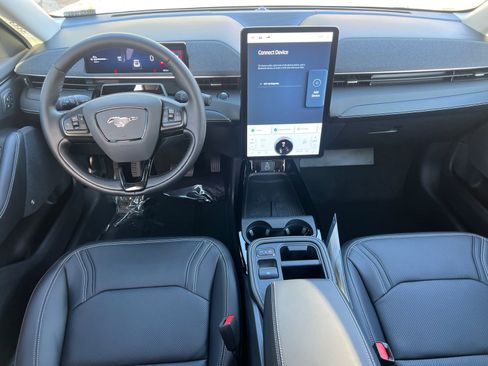 New 2025 Ford Mustang Mach-E Premium image 18