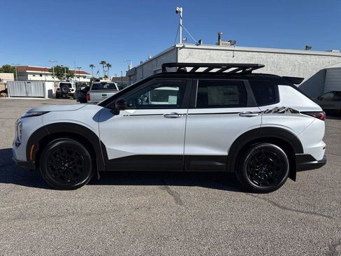 New 2026 Mitsubishi Outlander AWD image 6