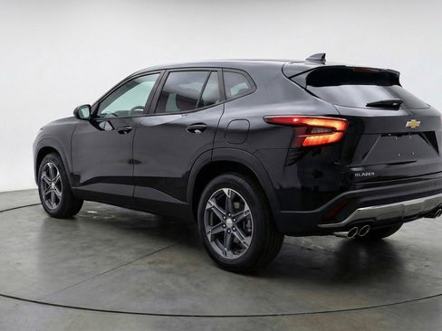 Used 2025 Chevrolet Blazer LT image 6