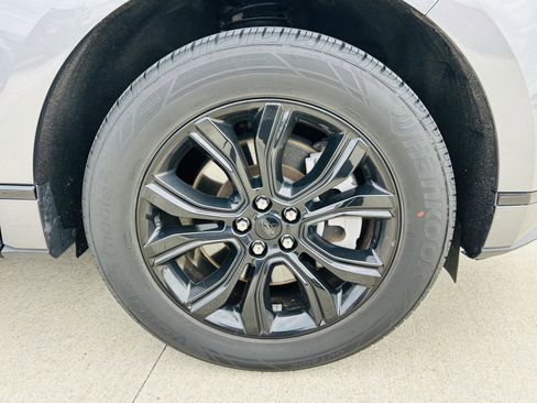 Used 2022 Ford Edge SE w/ Black Appearance Package image 37