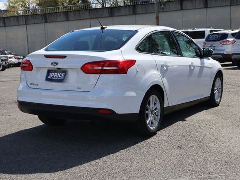 Used 2015 Ford Focus SE image 5