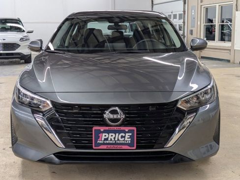 Used 2024 Nissan Sentra SV image 2