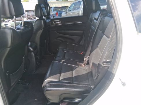 Used 2017 Jeep Grand Cherokee Limited w/ Luxury Group II RWD image 17