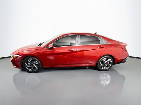 Used 2024 Hyundai Elantra SEL w/ Convenience Package FWD image 6
