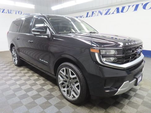 Used 2025 Ford Expedition Max Platinum w/ Platinum Ultimate Package image 3