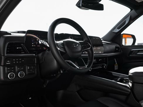 Used 2026 Chevrolet Tahoe Z71 w/ Z71 Off-Road Package image 6