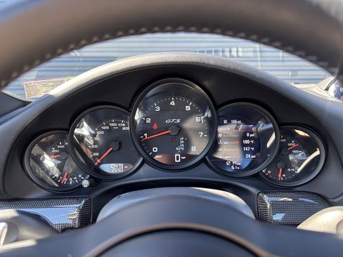 Certified 2019 Porsche 911 image 16