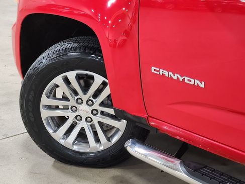 Used 2016 GMC Canyon SLT w/ Driver Alert Package image 23