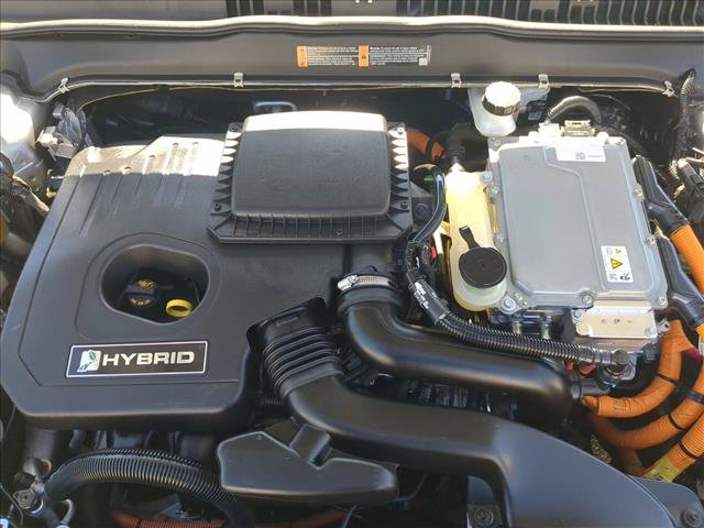 Used 2020 Ford Fusion SE FWD image 23