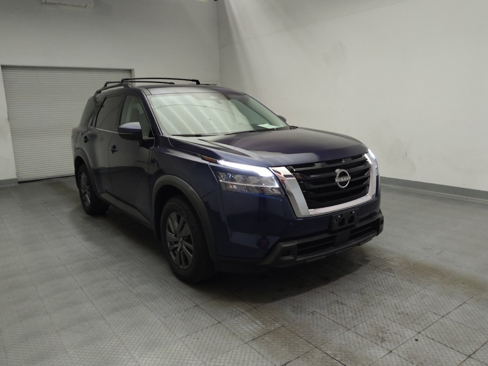 Used 2022 Nissan Pathfinder SV FWD image 13