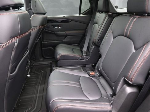 New 2025 Honda Pilot TrailSport image 12