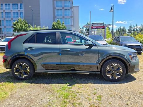 New 2026 Kia Niro Wind FWD image 6