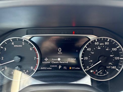 Used 2025 Nissan Rogue S FWD image 20
