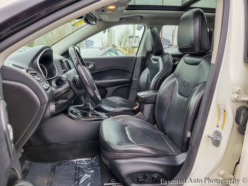 Used 2019 Jeep Compass Limited AWD/4WD image 7