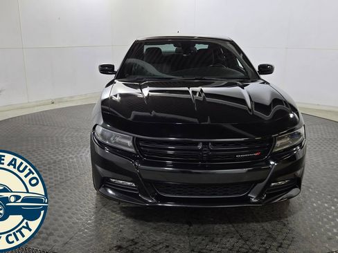 Used 2016 Dodge Charger SXT w/ Blacktop Package image 2