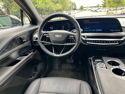 Used 2024 Cadillac Lyriq Sport RWD image 29