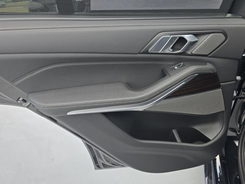 New 2026 BMW X5 sDrive40i w/ M Sport Package RWD image 11