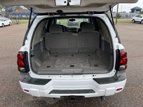 Used 2005 Chevrolet TrailBlazer LS w/ LS Preferred Equipment Group AWD/4WD image 18