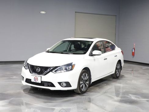 Used 2017 Nissan Sentra SL w/ SL Premium Technology Package image 3