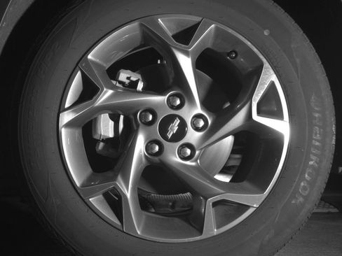 Used 2025 Chevrolet Trax LT w/ LT Convenience Package FWD image 12