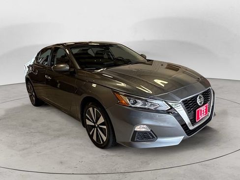 Used 2022 Nissan Altima 2.5 SV AWD/4WD image 8