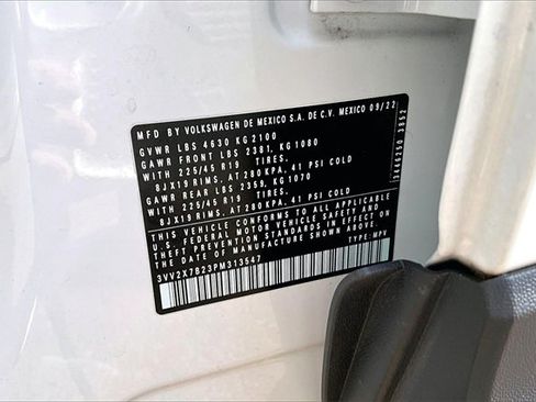 Used 2023 Volkswagen Taos SEL image 16
