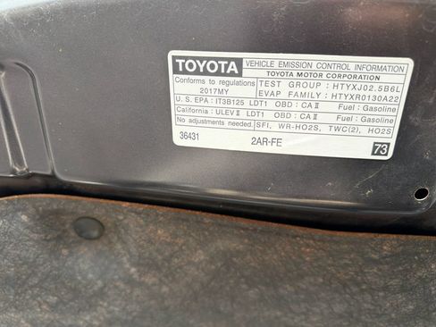 Used 2017 Toyota RAV4 Limited FWD image 17