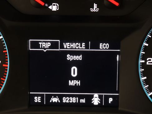 Used 2023 Chevrolet Traverse LS FWD image 14