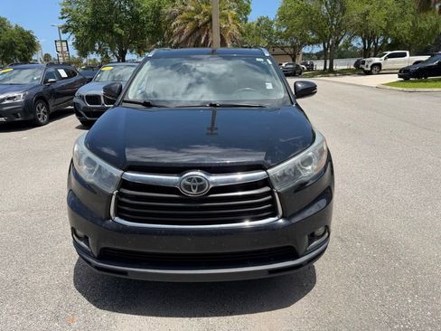 Used 2015 Toyota Highlander Limited Platinum FWD image 16