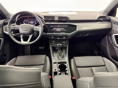 New 2025 Audi Q3 2.0T Premium image 17
