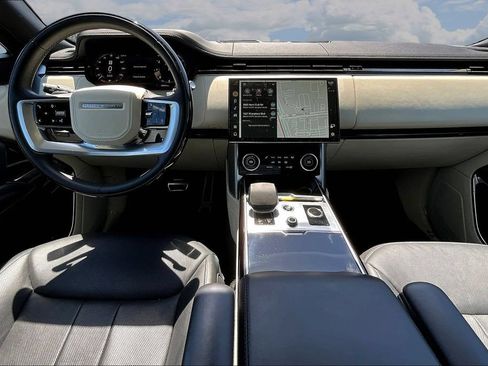 Used 2023 Land Rover Range Rover SE AWD/4WD image 7