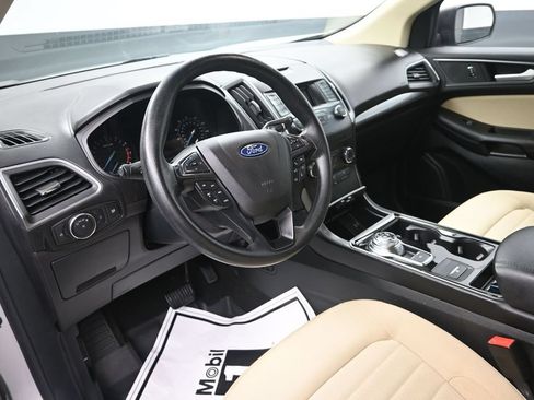 Used 2019 Ford Edge SE AWD/4WD image 14