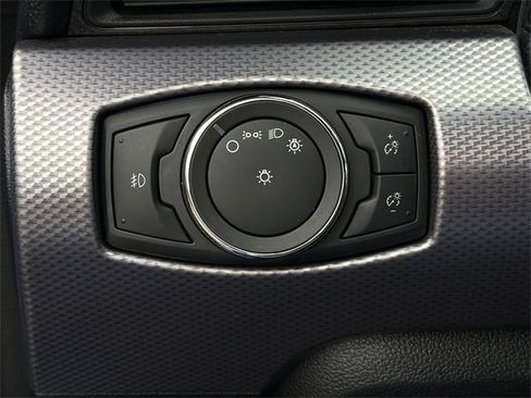 Used 2017 Ford Mustang Coupe image 32