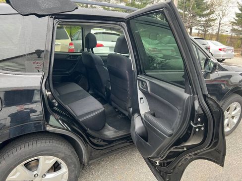 Used 2014 Subaru Forester 2.5i Premium w/ All-Weather Package image 12