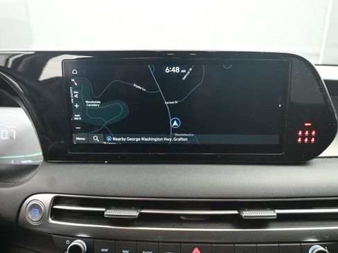 Used 2024 Hyundai Palisade SE image 12