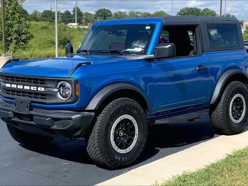 Used 2025 Ford Bronco 2-Door AWD/4WD image 5
