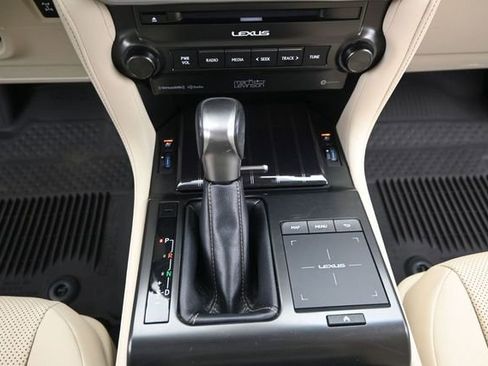 Used 2023 Lexus GX 460 Premium AWD/4WD image 9
