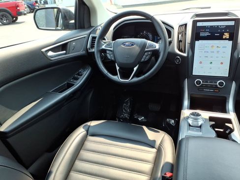 Used 2022 Ford Edge SEL w/ Convenience Package AWD/4WD image 10