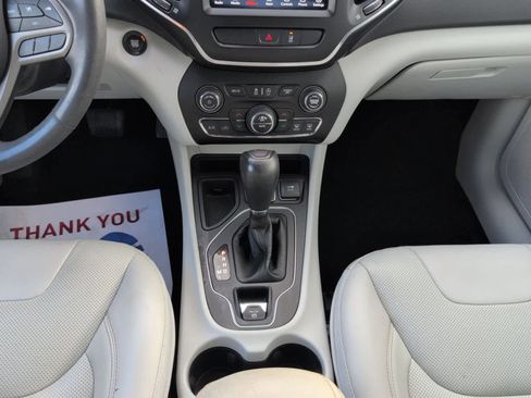 Used 2022 Jeep Cherokee Latitude Lux image 21