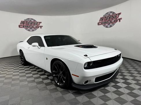 Used 2020 Dodge Challenger R/T Scat Pack w/ Shaker Package RWD image 9