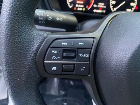 Certified 2025 Honda CR-V EX image 26