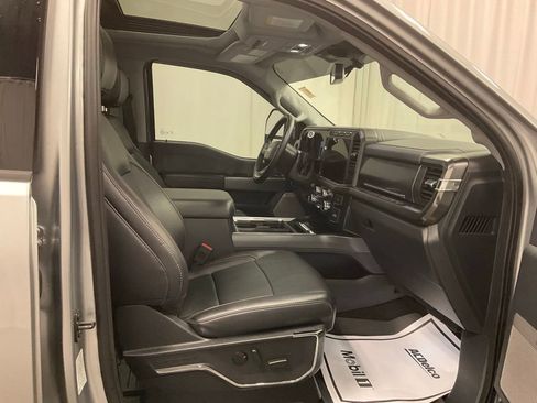 Used 2024 Ford F250 Lariat w/ Sport Appearance Package image 9