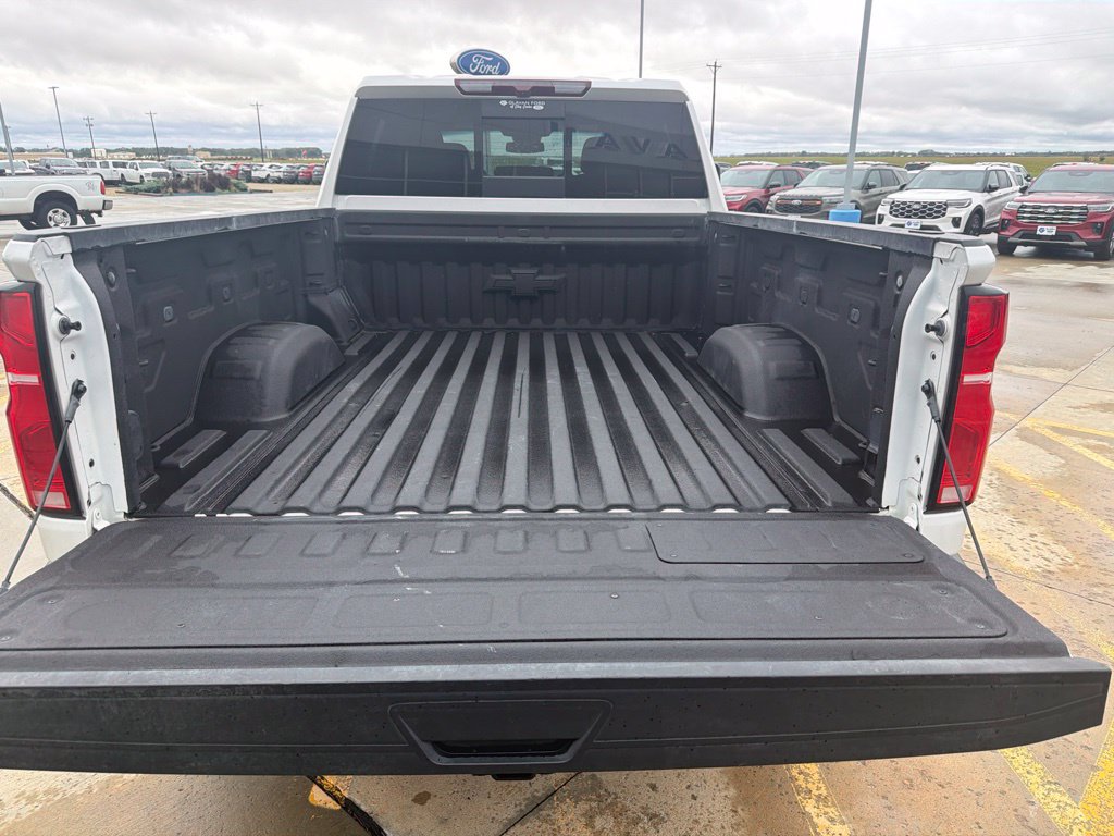 Used 2024 Chevrolet Silverado 2500 LTZ w/ LTZ Plus Package AWD/4WD image 7