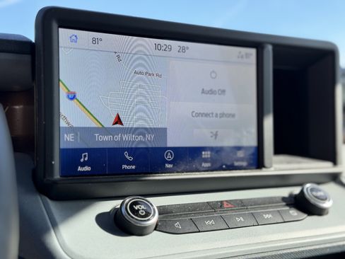 Certified 2024 Ford Maverick Lariat image 4